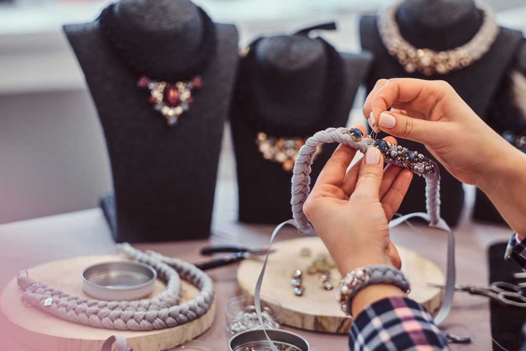 I 9 migliori produttori di gioielli in ottone in India – DG Jewelry